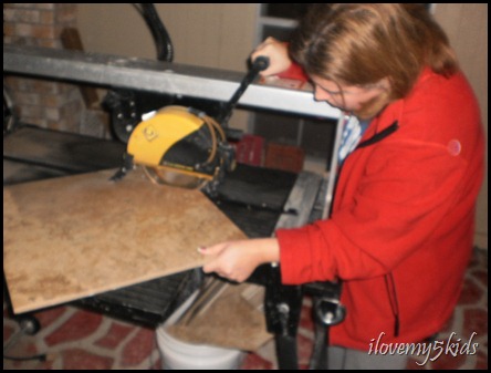How to cut TILE EASY Even being a girl with a manicure